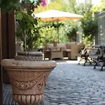 и студиа алекса And Alexa Lejlighed *