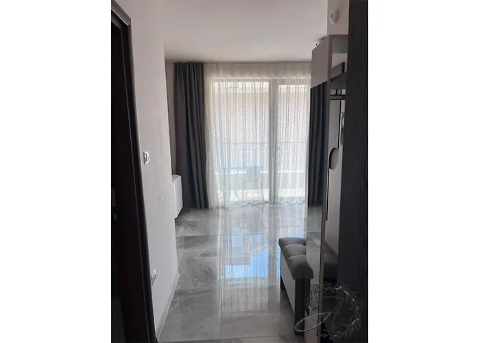 и студиа алекса And Alexa Süzebolu