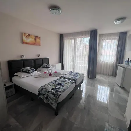 Apartment и студиа алекса