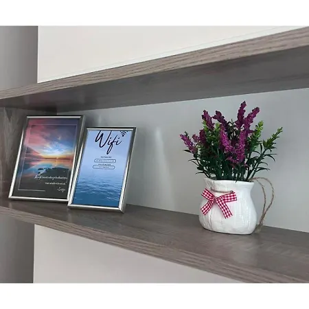 и студиа алекса And Alexa Lägenhet