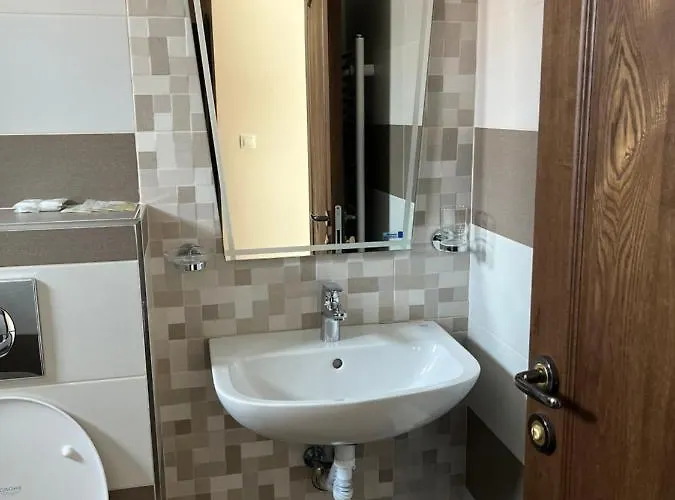 и студиа алекса And Alexa Созопол