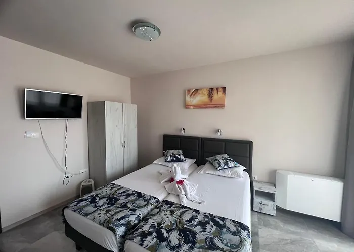 и студиа алекса And Alexa Апартамент *