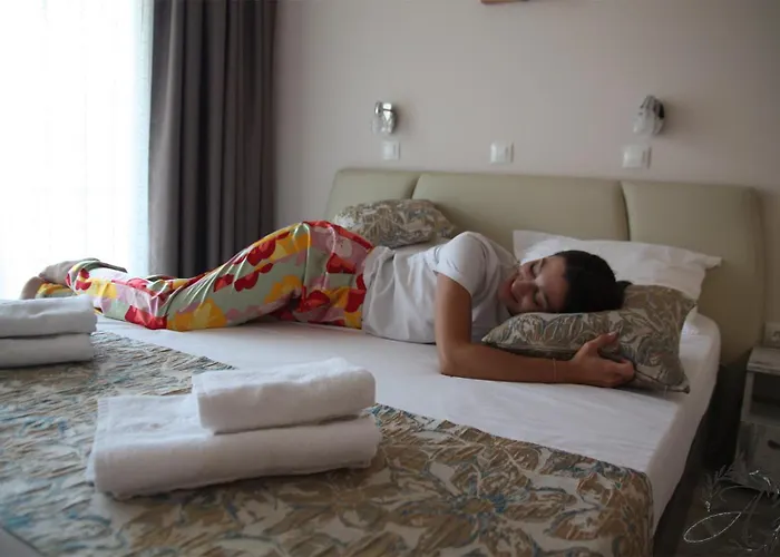 Апартамент и студиа алекса And Alexa Созопол